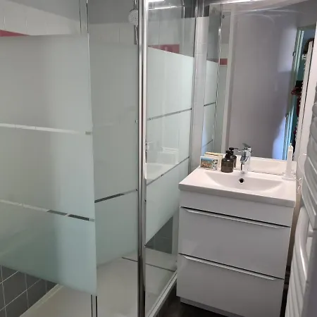 Sopraland T3 45m2 A 300m Richelieu Apartment *